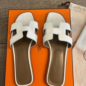 Hermes Oran sandal